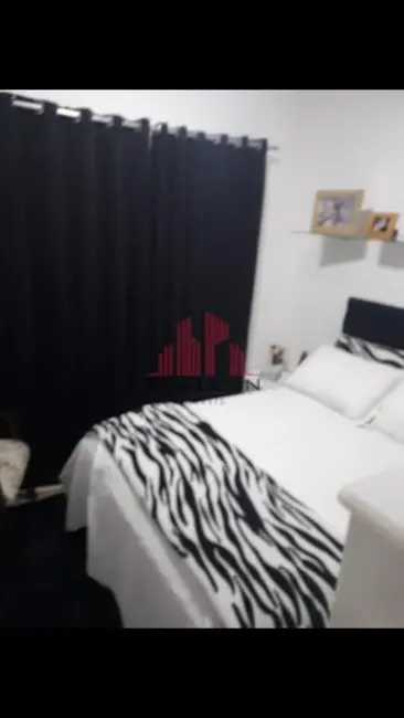 Sobrado com 2 quartos à venda, 87m2 em Jardim Santa Catarina, Sorocaba - SP - imagem 3 Foto 3 de Sobrado com 2 quartos à venda, 87m2 em Jardim Santa Catarina, Sorocaba - SP