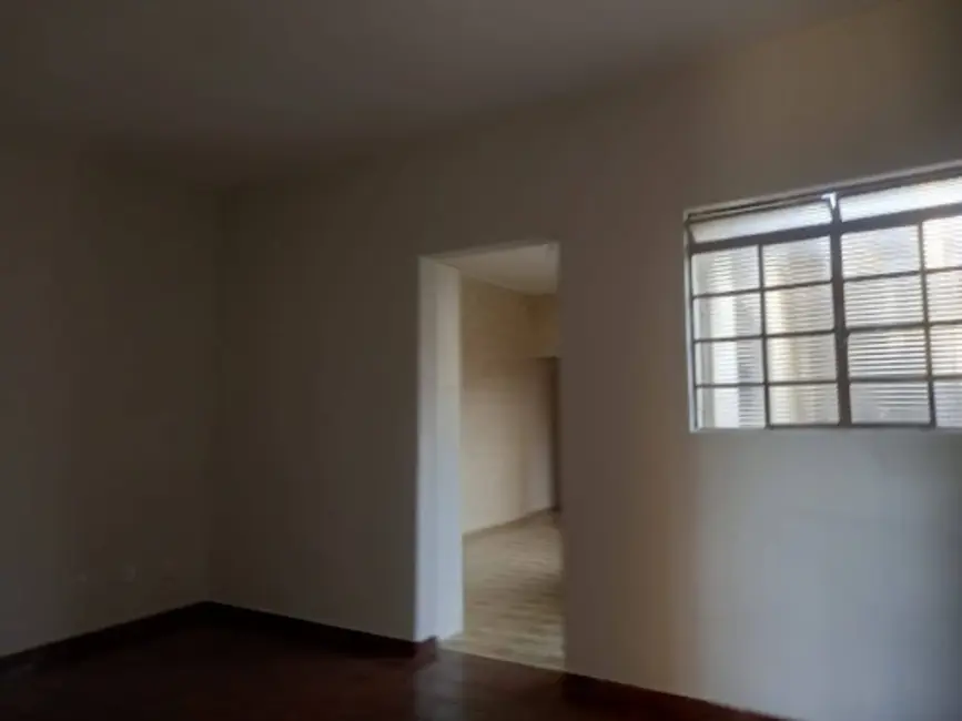 Casa com 2 quartos à venda, 175m2 em Vila Lucy, Sorocaba - SP - imagem 4 Foto 4 de Casa com 2 quartos à venda, 175m2 em Vila Lucy, Sorocaba - SP