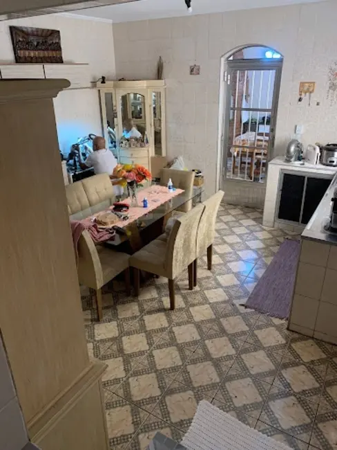 Sobrado com 3 quartos à venda em Jardim Santa Lúcia, Sorocaba - SP - imagem 8 Foto 8 de Sobrado com 3 quartos à venda em Jardim Santa Lúcia, Sorocaba - SP