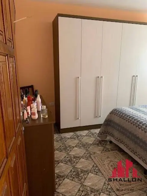 Sobrado com 3 quartos à venda em Jardim Santa Lúcia, Sorocaba - SP - imagem 9 Foto 9 de Sobrado com 3 quartos à venda em Jardim Santa Lúcia, Sorocaba - SP