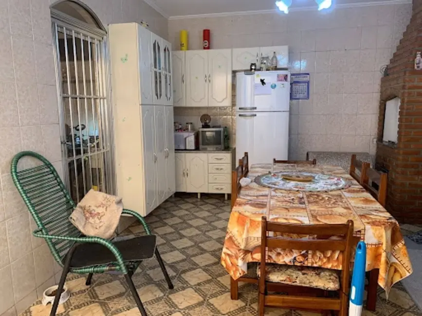 Sobrado com 3 quartos à venda em Jardim Santa Lúcia, Sorocaba - SP - imagem 2 Foto 2 de Sobrado com 3 quartos à venda em Jardim Santa Lúcia, Sorocaba - SP