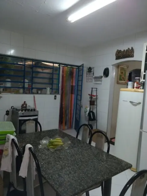 Foto 2 de Casa com 4 quartos à venda em Vila Santana, Sorocaba - SP