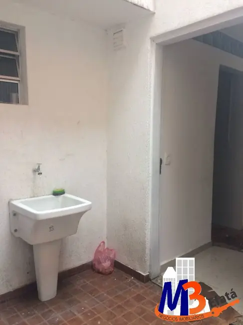 Sobrado com 2 quartos para alugar, 90m2 em Parque Santos Dumont, Taboao Da Serra - SP - imagem 8 Foto 8 de Sobrado com 2 quartos para alugar, 90m2 em Parque Santos Dumont, Taboao Da Serra - SP