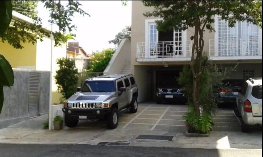 Foto 1 de Casa com 3 quartos à venda e para alugar, 200m2 em Parque Ipê, São Paulo - SP