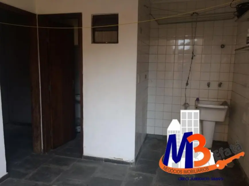 Foto 4 de Sobrado com 4 quartos à venda e para alugar, 120m2 em Taboao Da Serra - SP