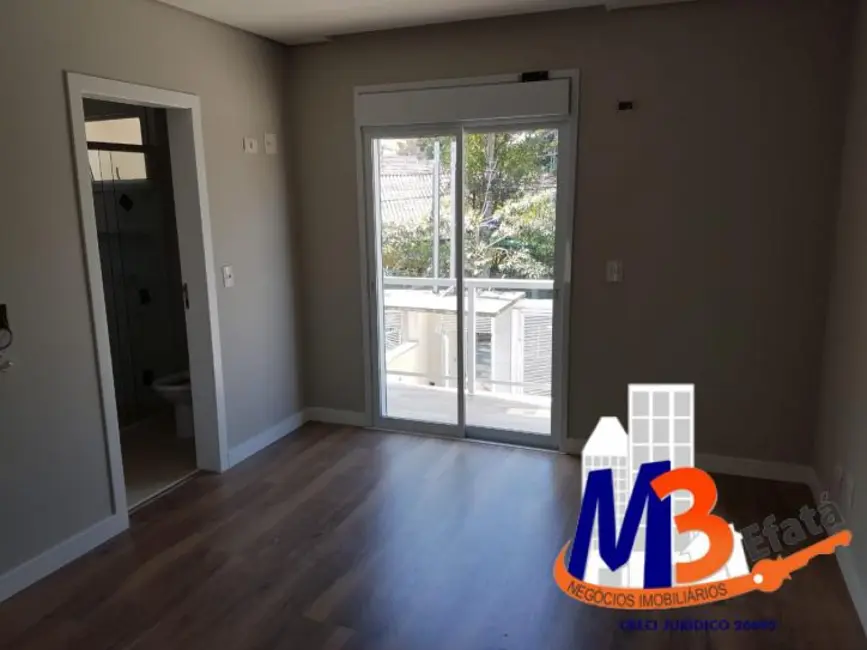 Sobrado com 4 quartos à venda, 204m2 em Caxingui, São Paulo - SP - imagem 7 Foto 7 de Sobrado com 4 quartos à venda, 204m2 em Caxingui, São Paulo - SP