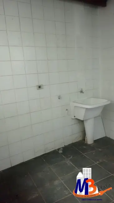 Casa com 1 quarto para alugar, 55m2 em Taboao Da Serra - SP - imagem 8 Foto 8 de Casa com 1 quarto para alugar, 55m2 em Taboao Da Serra - SP