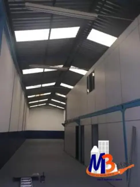 Armazém / Galpão com 4 quartos para alugar, 350m2 em Vila Carioca, São Paulo - SP - imagem 6 Foto 6 de Armazém / Galpão com 4 quartos para alugar, 350m2 em Vila Carioca, São Paulo - SP