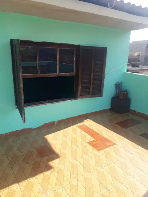 Foto 7 de Sobrado com 3 quartos para alugar, 90m2 em Jardim Wanda, Taboao Da Serra - SP