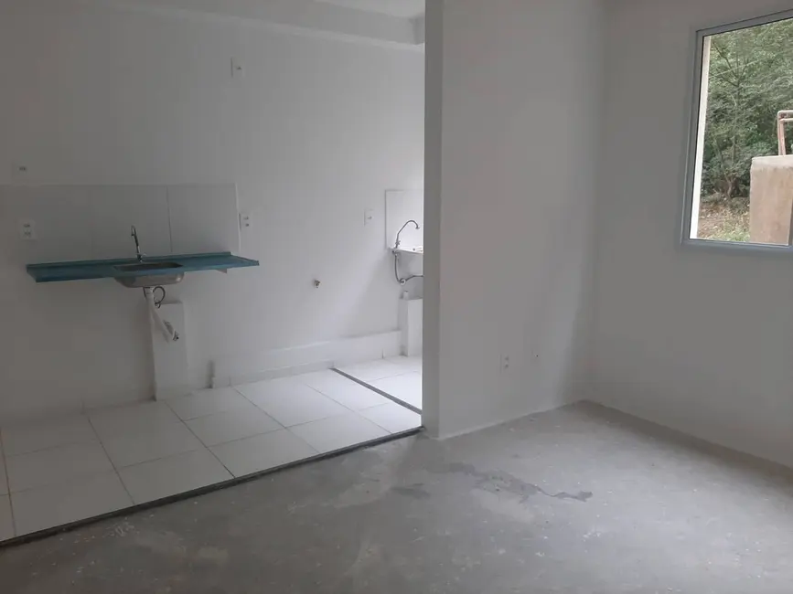Foto 9 de Apartamento com 2 quartos à venda, 45m2 em Jardim Maria Rosa, Taboao Da Serra - SP