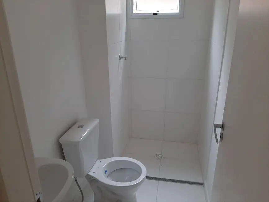 Foto 6 de Apartamento com 2 quartos à venda, 45m2 em Jardim Maria Rosa, Taboao Da Serra - SP