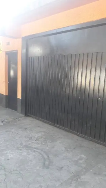 Sobrado com 2 quartos para alugar em Vila das Oliveiras, Taboao Da Serra - SP - imagem 1 Foto 1 de Sobrado com 2 quartos para alugar em Vila das Oliveiras, Taboao Da Serra - SP