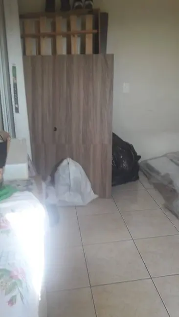 Sobrado com 2 quartos para alugar em Vila das Oliveiras, Taboao Da Serra - SP - imagem 3 Foto 3 de Sobrado com 2 quartos para alugar em Vila das Oliveiras, Taboao Da Serra - SP