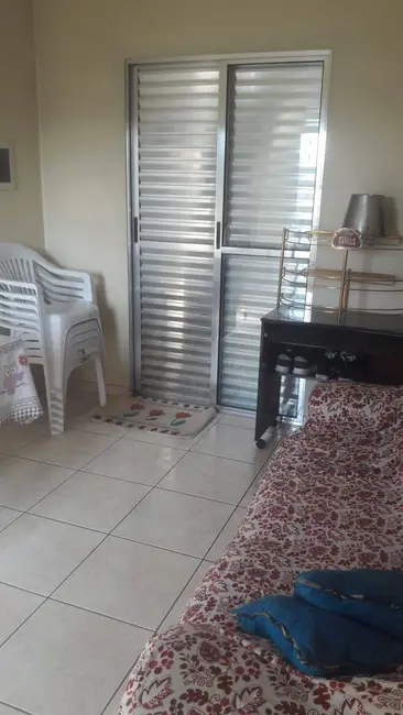 Sobrado com 2 quartos para alugar em Vila das Oliveiras, Taboao Da Serra - SP - imagem 6 Foto 6 de Sobrado com 2 quartos para alugar em Vila das Oliveiras, Taboao Da Serra - SP