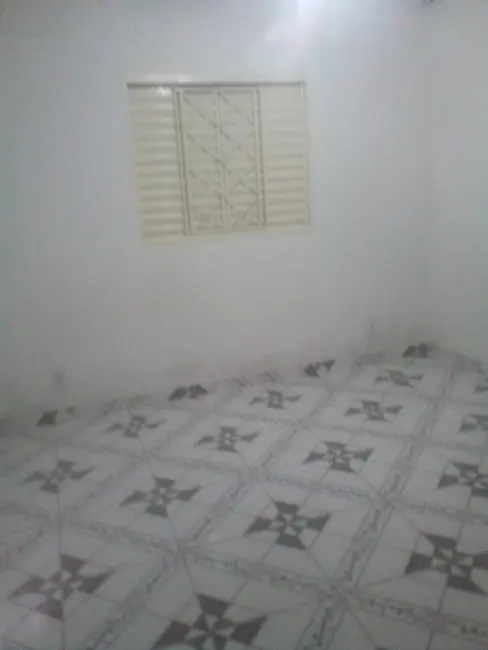Casa com 1 quarto para alugar em Jardim Maria Rosa, Taboao Da Serra - SP - imagem 6 Foto 6 de Casa com 1 quarto para alugar em Jardim Maria Rosa, Taboao Da Serra - SP