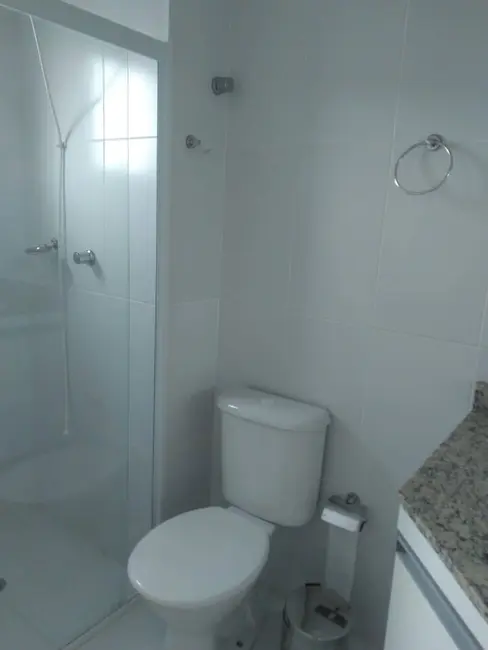 Apartamento com 3 quartos para alugar, 72m2 em Jardim Caner, Taboao Da Serra - SP - imagem 7 Foto 7 de Apartamento com 3 quartos para alugar, 72m2 em Jardim Caner, Taboao Da Serra - SP