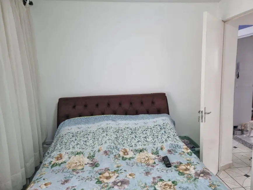 Foto 6 de Apartamento com 2 quartos à venda em Jardim Mirna, Taboao Da Serra - SP