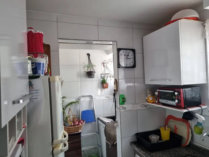 Foto 3 de Apartamento com 2 quartos à venda em Jardim Mirna, Taboao Da Serra - SP