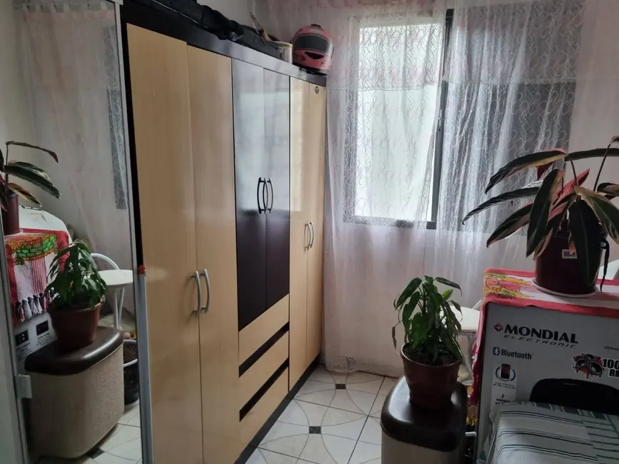 Foto 8 de Apartamento com 2 quartos à venda em Jardim Mirna, Taboao Da Serra - SP