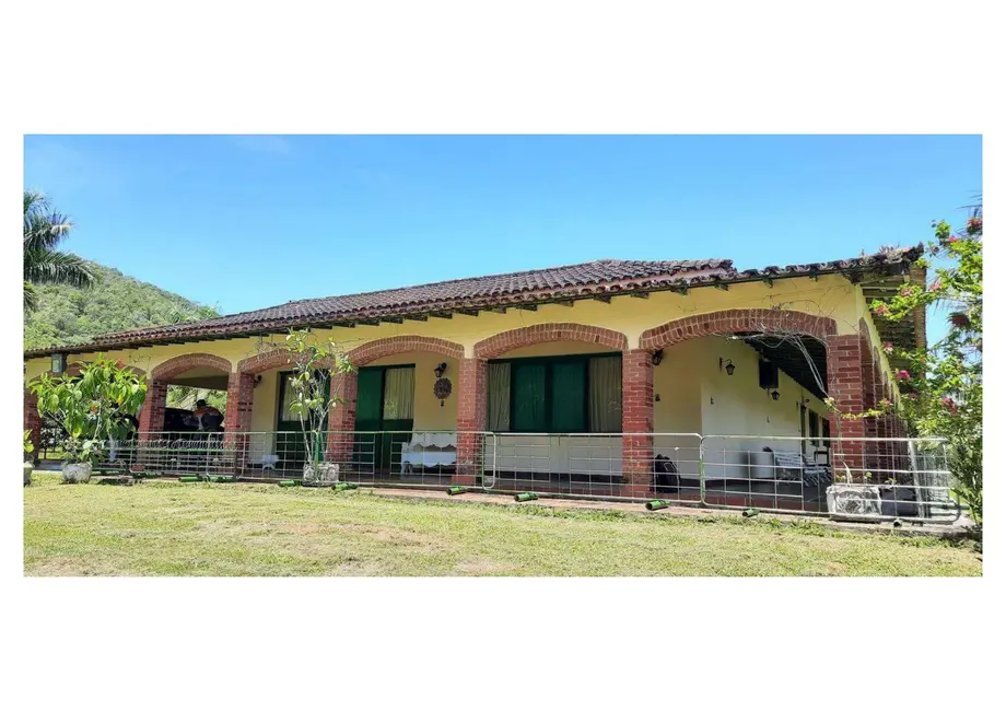 Foto 3 de Fazenda / Haras com 3 quartos à venda, 105m2 em Juquia - SP