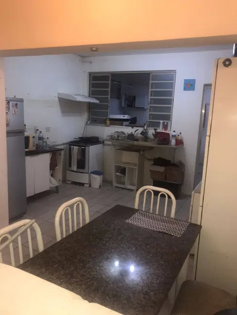 Casa com 1 quarto para alugar, 60m2 em Jardim Monte Alegre, Taboao Da Serra - SP - imagem 6 Foto 6 de Casa com 1 quarto para alugar, 60m2 em Jardim Monte Alegre, Taboao Da Serra - SP