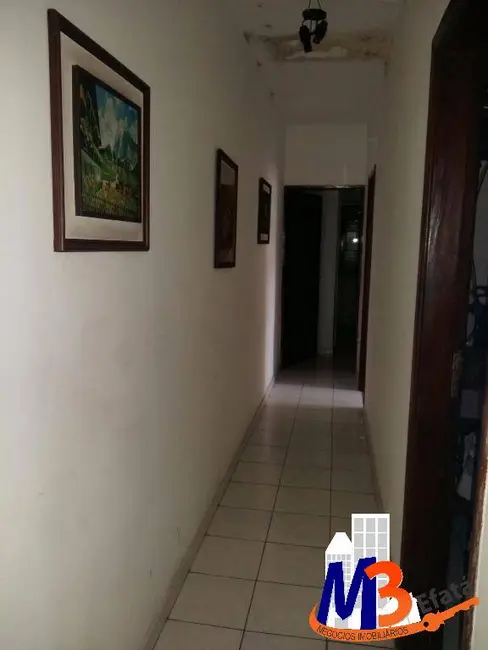 Casa com 3 quartos à venda, 300m2 em Taboao Da Serra - SP - imagem 2 Foto 2 de Casa com 3 quartos à venda, 300m2 em Taboao Da Serra - SP