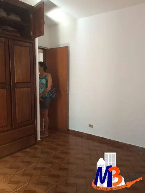 Foto 3 de Casa com 2 quartos para alugar, 250m2 em Cidade Intercap, Taboao Da Serra - SP