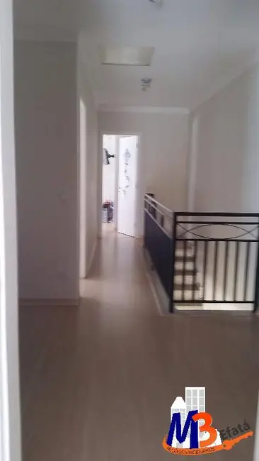 Sobrado com 3 quartos à venda, 300m2 em Jardim América, Taboao Da Serra - SP - imagem 8 Foto 8 de Sobrado com 3 quartos à venda, 300m2 em Jardim América, Taboao Da Serra - SP