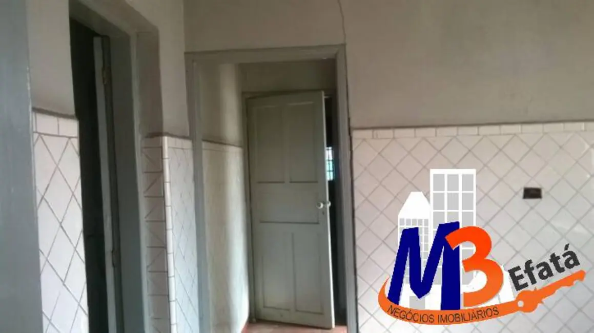 Foto 2 de Casa com 2 quartos para alugar, 250m2 em Vila Pirajussara, São Paulo - SP