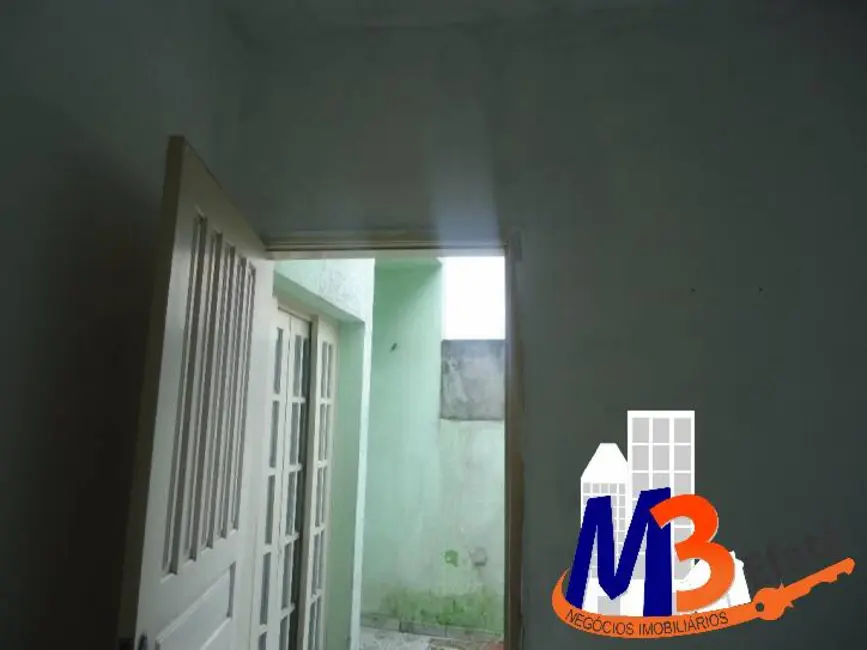 Casa com 2 quartos à venda, 125m2 em Jardim Mirna, Taboao Da Serra - SP - imagem 3 Foto 3 de Casa com 2 quartos à venda, 125m2 em Jardim Mirna, Taboao Da Serra - SP