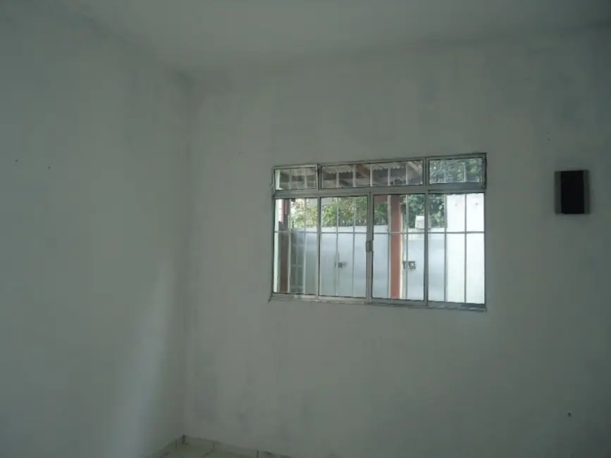 Foto 2 de Casa com 2 quartos à venda, 125m2 em Jardim Mirna, Taboao Da Serra - SP