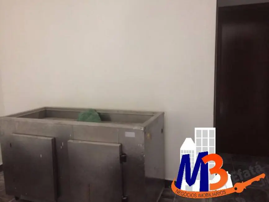 Casa com 4 quartos para alugar, 280m2 em Parque Santos Dumont, Taboao Da Serra - SP - imagem 3 Foto 3 de Casa com 4 quartos para alugar, 280m2 em Parque Santos Dumont, Taboao Da Serra - SP