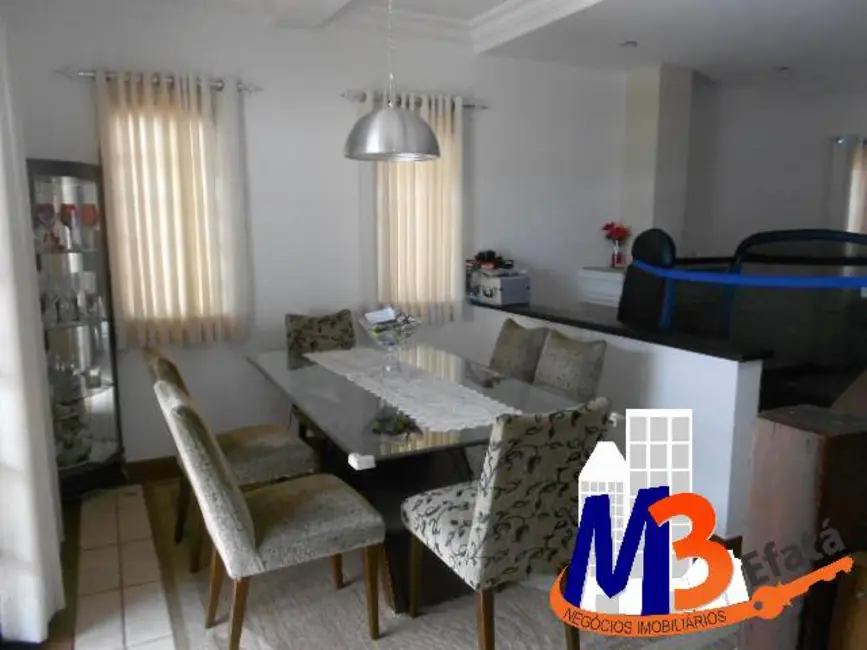 Foto 2 de Sobrado com 4 quartos à venda, 360m2 em Alphaville, Santana De Parnaiba - SP