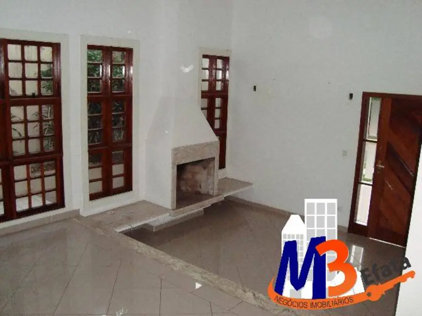 Casa com 3 quartos à venda, 360m2 em Santana De Parnaiba - SP - imagem 2 Foto 2 de Casa com 3 quartos à venda, 360m2 em Santana De Parnaiba - SP