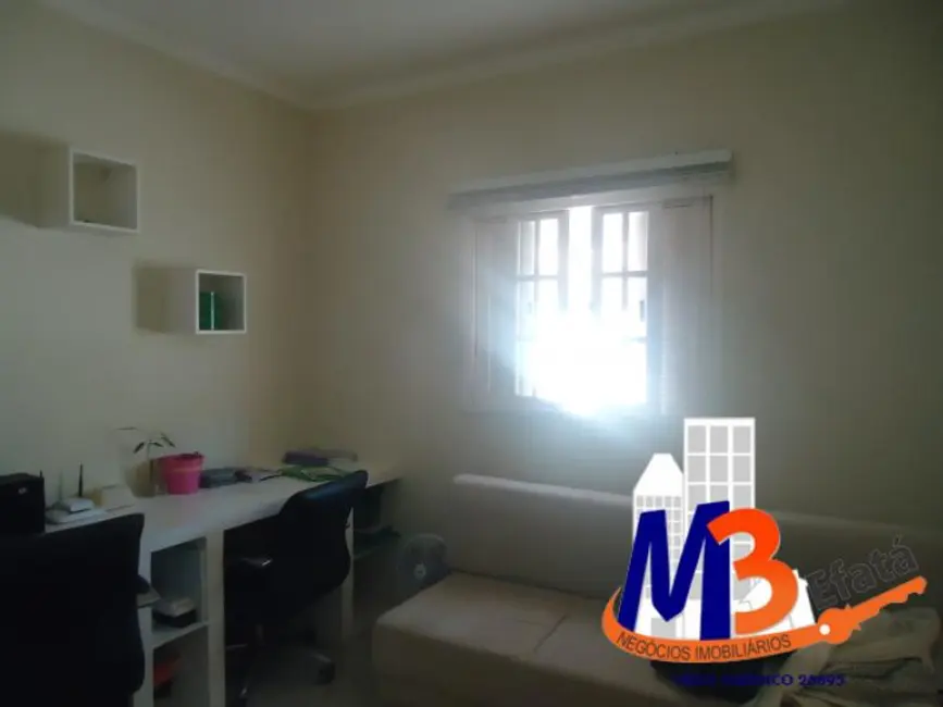 Foto 9 de Casa com 6 quartos à venda, 300m2 em Taboao Da Serra - SP