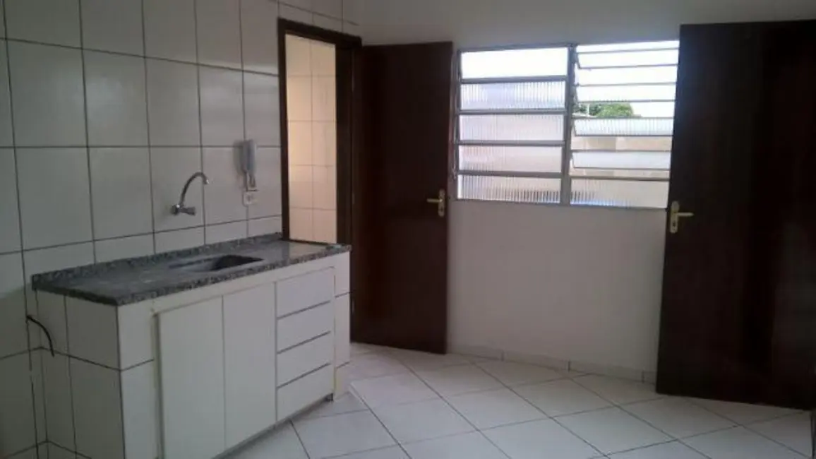 Foto 1 de Apartamento com 2 quartos para alugar em Jardim Beatriz, Taboao Da Serra - SP
