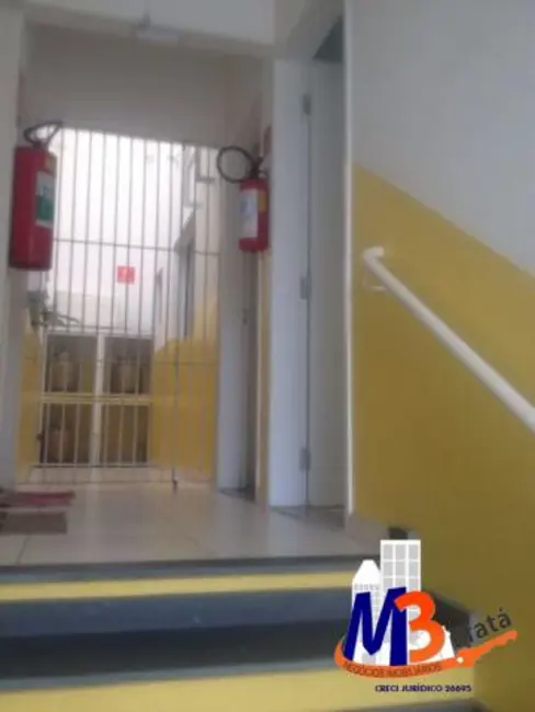 Foto 1 de Apartamento com 1 quarto para alugar em Jardim Kuabara, Taboao Da Serra - SP