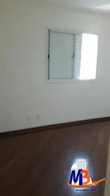 Apartamento com 2 quartos para alugar em Jardim Maria Rosa, Taboao Da Serra - SP - imagem 3 Foto 3 de Apartamento com 2 quartos para alugar em Jardim Maria Rosa, Taboao Da Serra - SP