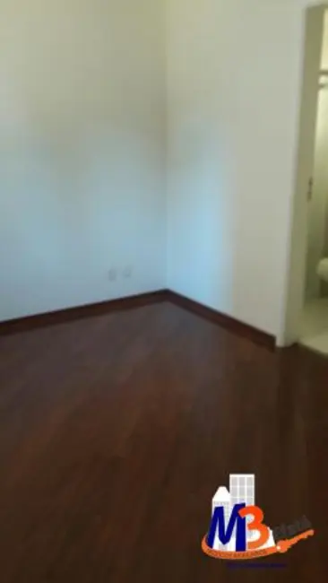 Apartamento com 2 quartos para alugar em Jardim Maria Rosa, Taboao Da Serra - SP - imagem 8 Foto 8 de Apartamento com 2 quartos para alugar em Jardim Maria Rosa, Taboao Da Serra - SP