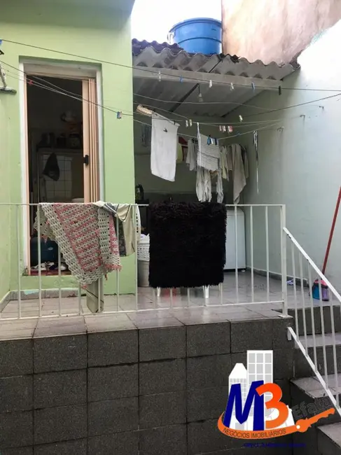 Sobrado com 2 quartos para alugar em Jardim Maria Rosa, Taboao Da Serra - SP - imagem 8 Foto 8 de Sobrado com 2 quartos para alugar em Jardim Maria Rosa, Taboao Da Serra - SP