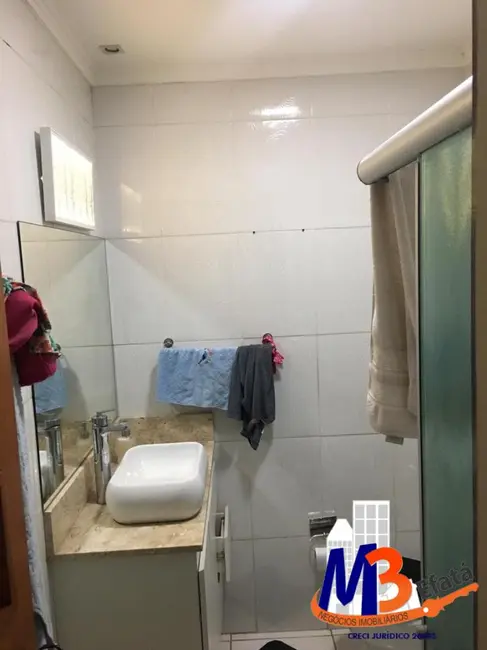 Sobrado com 2 quartos para alugar em Jardim Maria Rosa, Taboao Da Serra - SP - imagem 3 Foto 3 de Sobrado com 2 quartos para alugar em Jardim Maria Rosa, Taboao Da Serra - SP
