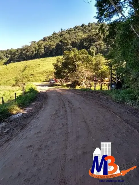 Sítio / Rancho com 3 quartos à venda, 12m2 em Centro, Sete Barras - SP - imagem 8 Foto 8 de Sítio / Rancho com 3 quartos à venda, 12m2 em Centro, Sete Barras - SP