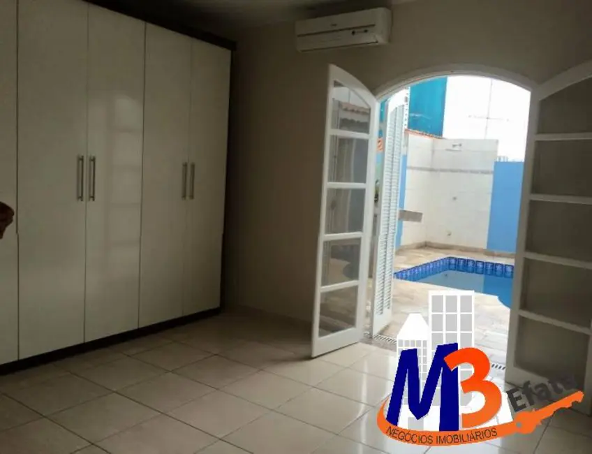 Foto 4 de Casa com 3 quartos à venda, 180m2 em Jardim América, Taboao Da Serra - SP