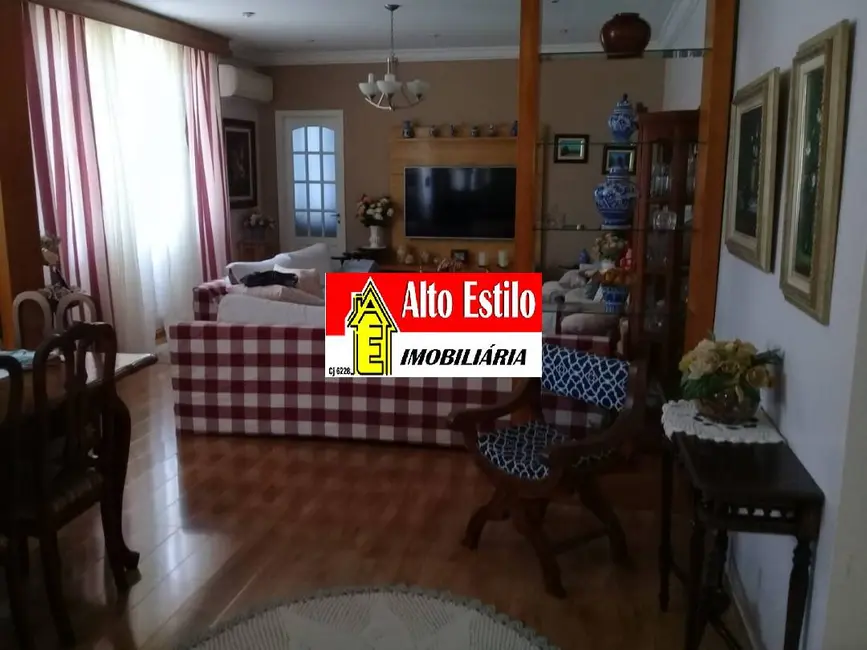 Casa com 3 quartos à venda, 265m2 em Cascadura, Rio De Janeiro - RJ - imagem 3 Foto 3 de Casa com 3 quartos à venda, 265m2 em Cascadura, Rio De Janeiro - RJ