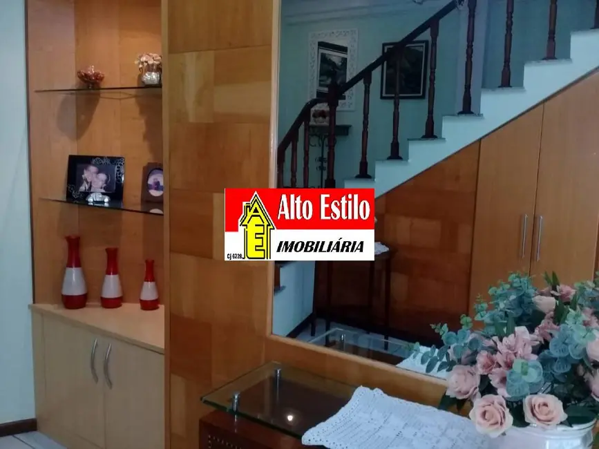 Casa com 3 quartos à venda, 265m2 em Cascadura, Rio De Janeiro - RJ - imagem 4 Foto 4 de Casa com 3 quartos à venda, 265m2 em Cascadura, Rio De Janeiro - RJ