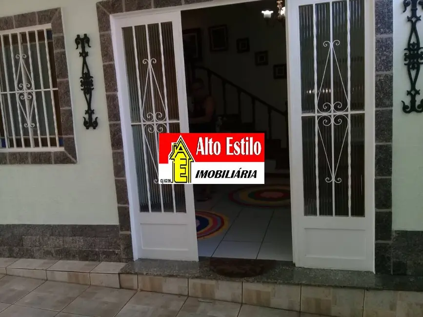 Casa com 3 quartos à venda, 265m2 em Cascadura, Rio De Janeiro - RJ - imagem 6 Foto 6 de Casa com 3 quartos à venda, 265m2 em Cascadura, Rio De Janeiro - RJ