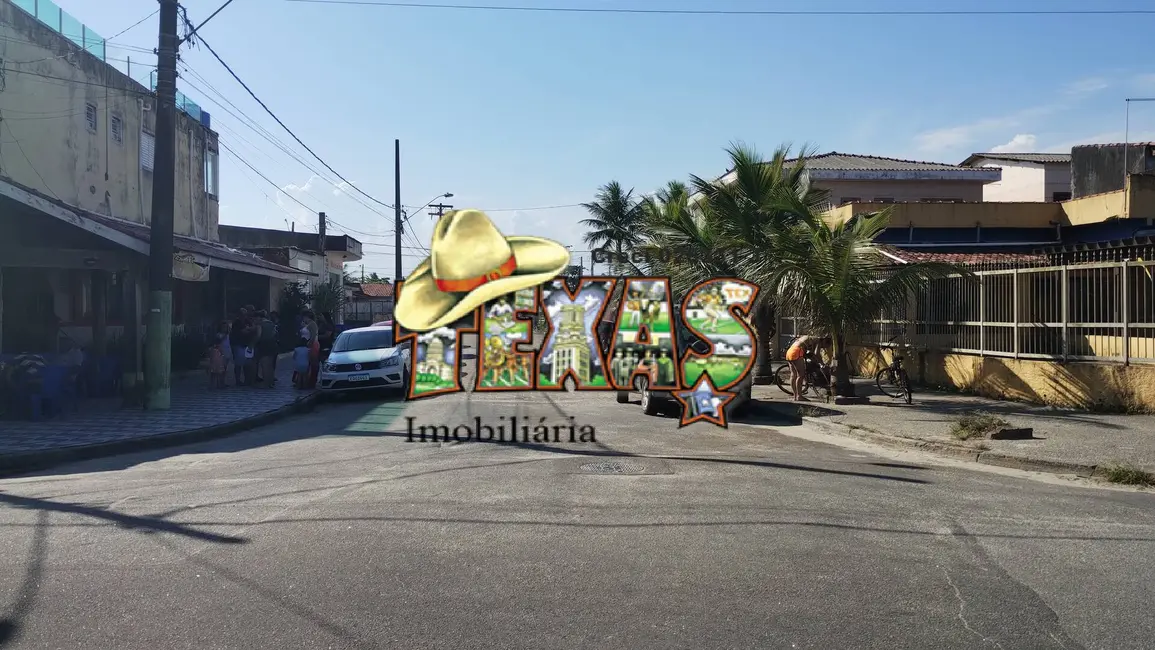 Foto 9 de Casa com 3 quartos à venda, 250m2 em Itanhaem - SP