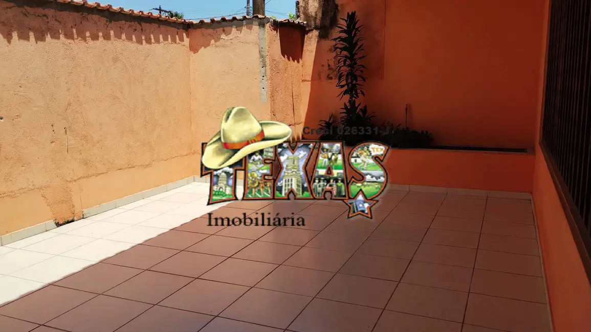 Foto 2 de Casa com 3 quartos à venda, 250m2 em Itanhaem - SP