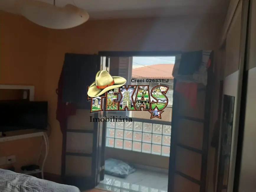 Sobrado com 2 quartos à venda, 200m2 em Itaquera, São Paulo - SP - imagem 5 Foto 5 de Sobrado com 2 quartos à venda, 200m2 em Itaquera, São Paulo - SP