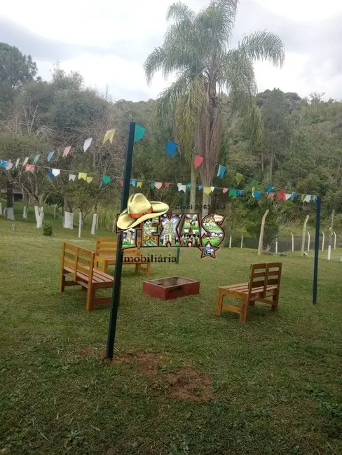 Chácara com 10 quartos à venda, 800m2 em Quatinga, Mogi Das Cruzes - SP - imagem 6 Foto 6 de Chácara com 10 quartos à venda, 800m2 em Quatinga, Mogi Das Cruzes - SP